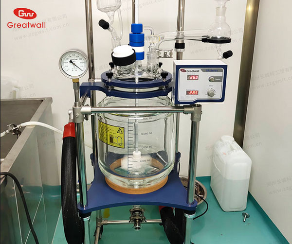 雙層玻璃反應(yīng)釜四氟乙烯墊片如何使用?